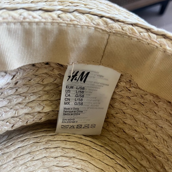 H&M Beach Hat - Picture 4 of 4